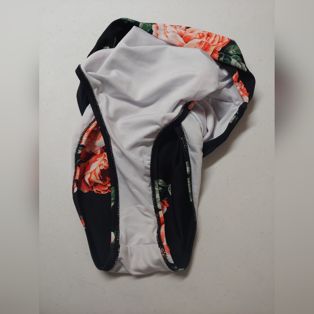 B2G1 FREE! Cupshe High Waisted Floral Bikini Bottoms - Picture 7 of 9